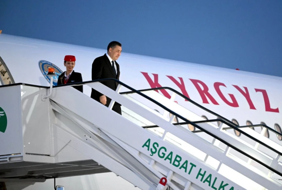 Sadyr Japarov Arrived on a Working Visit to Turkmenistan. How He Was Welcomed