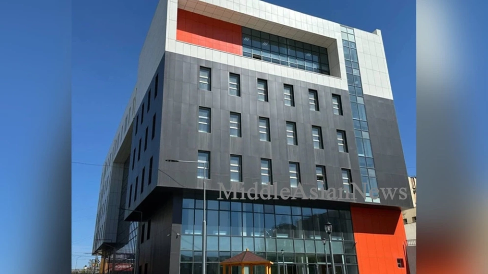 Балдарга арналган консультациялык поликлиника 2026-жылы хирургиялык кызматтарды көрсөтө баштайт. Сүрөт