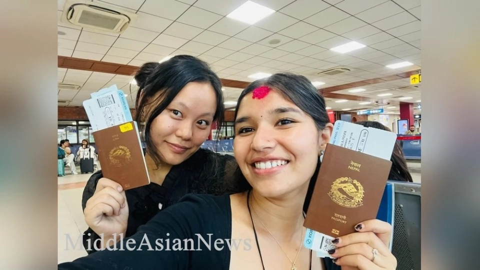 Монголия Непалдан эмгек мигранттарын кабыл алууну баштады. Сүрөт