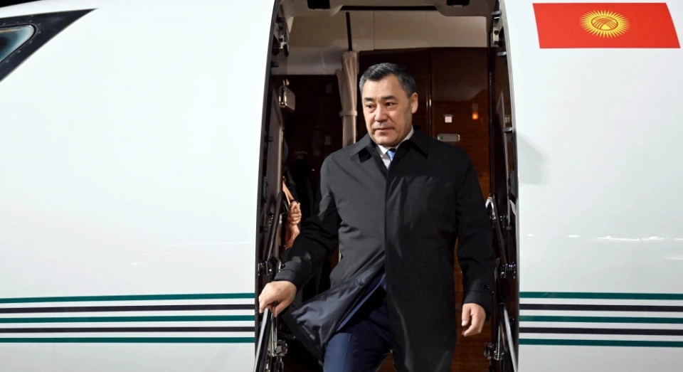 Садыр Жапаров прилетел в Японию. Как его встретили