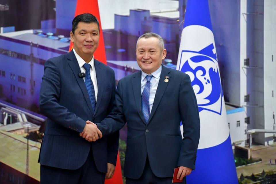 Энергетиков Бишкека наградили грамотами и благодарственными письмами (имена и фото)