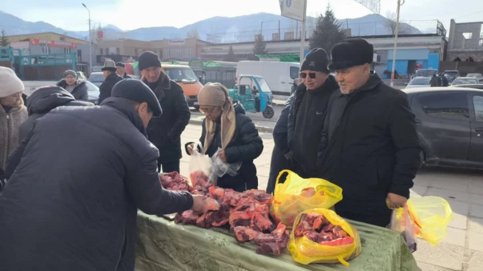 Мясо яка по 600 сомов. В Тонском районе прошла сельскохозяйственная ярмарка