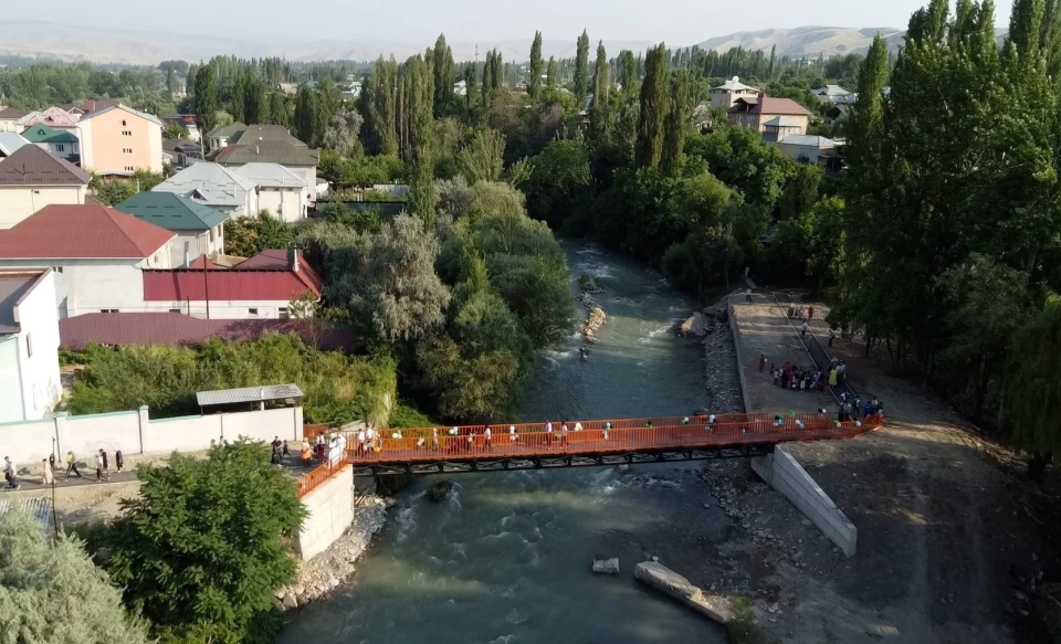 Residents of Toloykan Requested to Strengthen and Clean the Banks of the Ak-Buura River