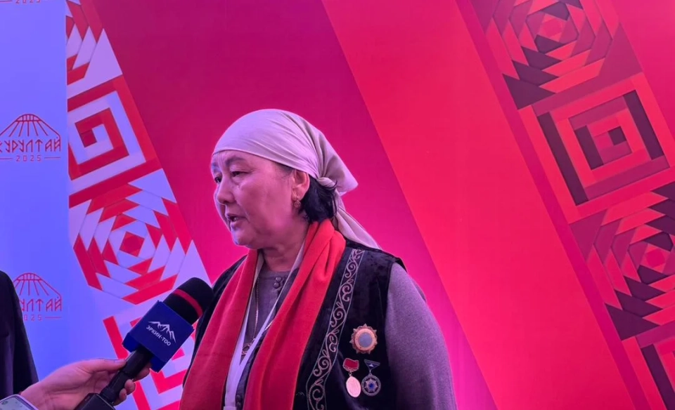 A delegate from Suzak requests an increase in benefits for heroic mothers