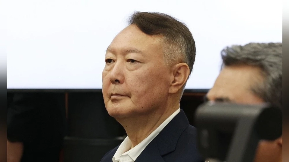 Former South Korean President Yoon Suk-yeol was asked to be sentenced to 10 years in prison in the first of his four criminal cases.