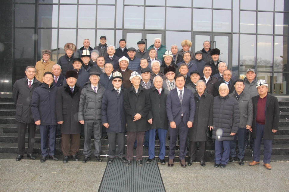 Камчыбек Ташиев IV Элдик курултайдын делегаттары менен жолугушту