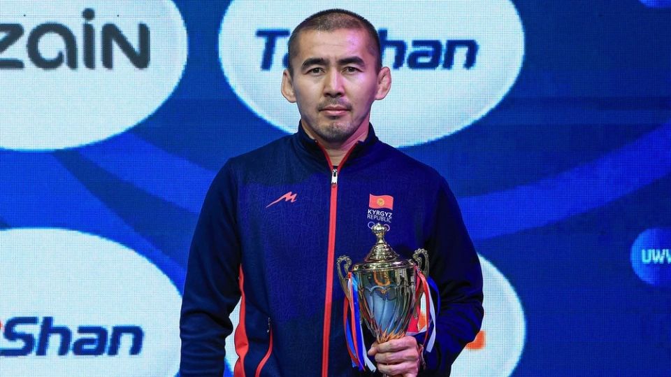 Azat Mirakhimov Named Best Coach of 2025