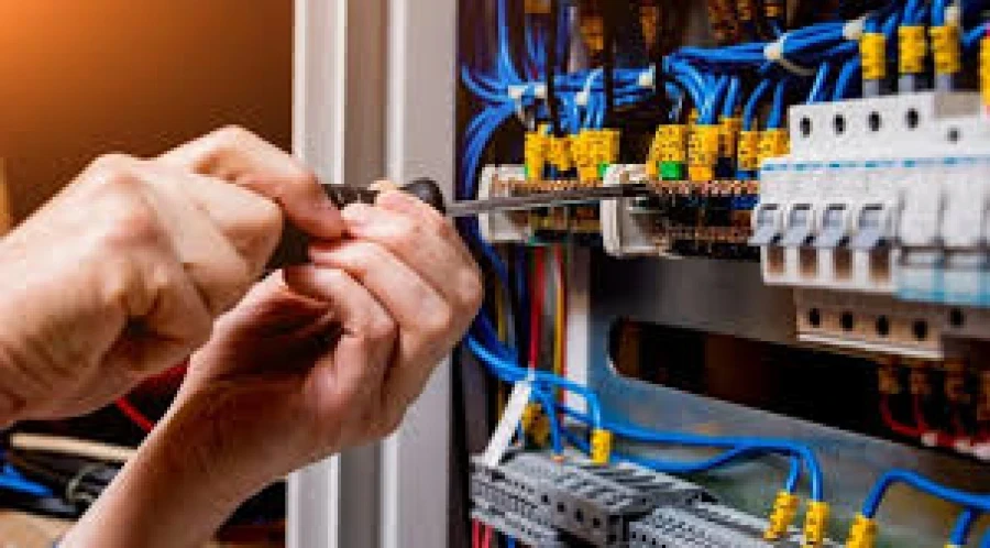 Жаңы жылдык майрамдарда энергетиктер штаттык режимде иштешет