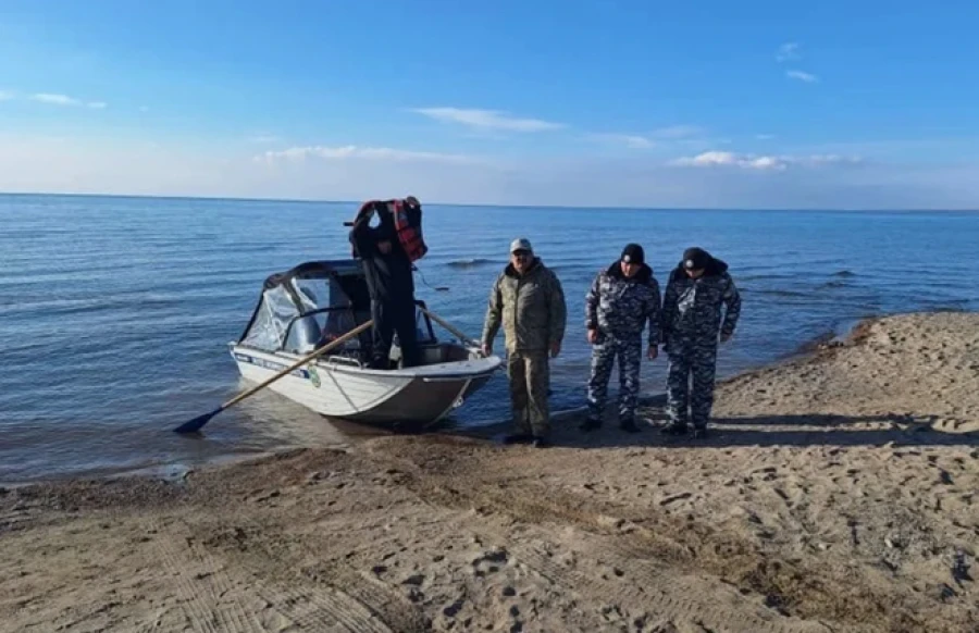 1100 Meters of Chinese Nets Pulled Out of Issyk-Kul