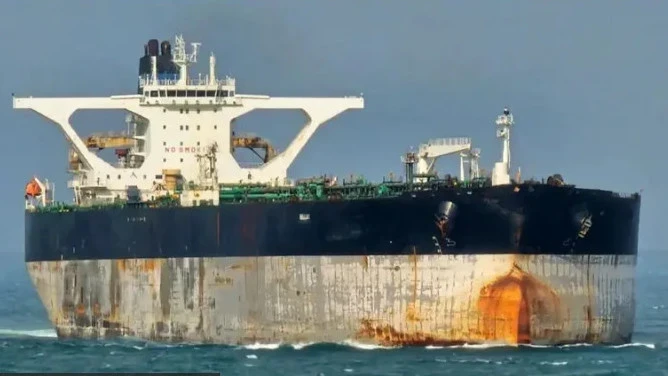 The Wall Street Journal: Russia Sent Submarine to Escort Oil Tanker Being Pursued by the U.S.