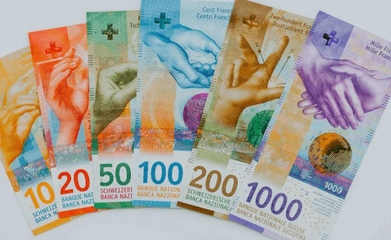 Franc strengthens amid economic crisis and outpaces other currencies