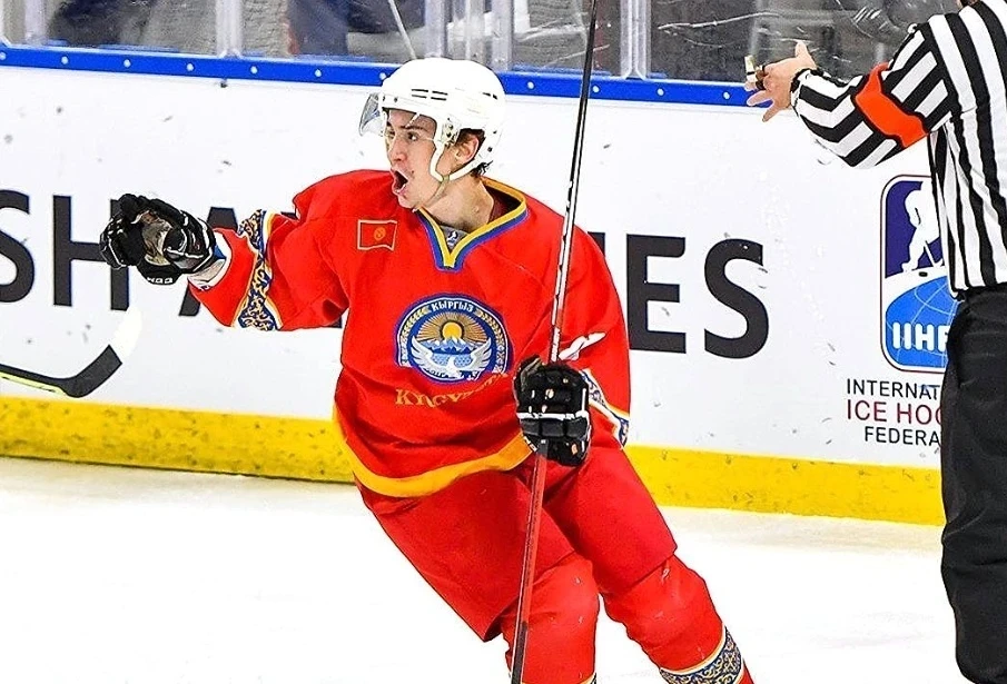Moldazhiyev checked the Kyrgyzstan national team before the youth hockey World Championship