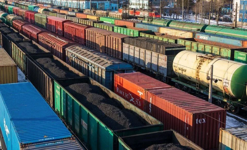 Кыргызстандын темир жолу рекорддук жүк ташууларга чыкты