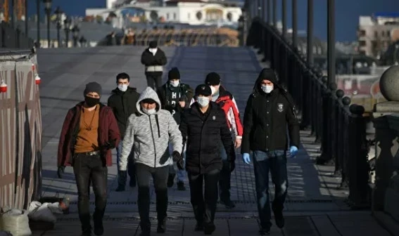 В Жогорку Кенеше кыргызстандыктардын Россиядагы укуктарын коргоону талап кылышты