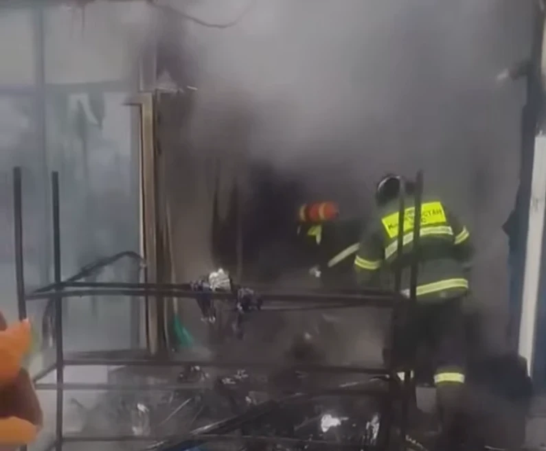 Канте калкты тейлөө борбору жайгашкан имарат күйүп кетти