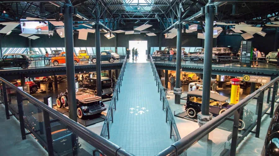 The museum of retro cars in Bishkek may adjust the SEZ standards