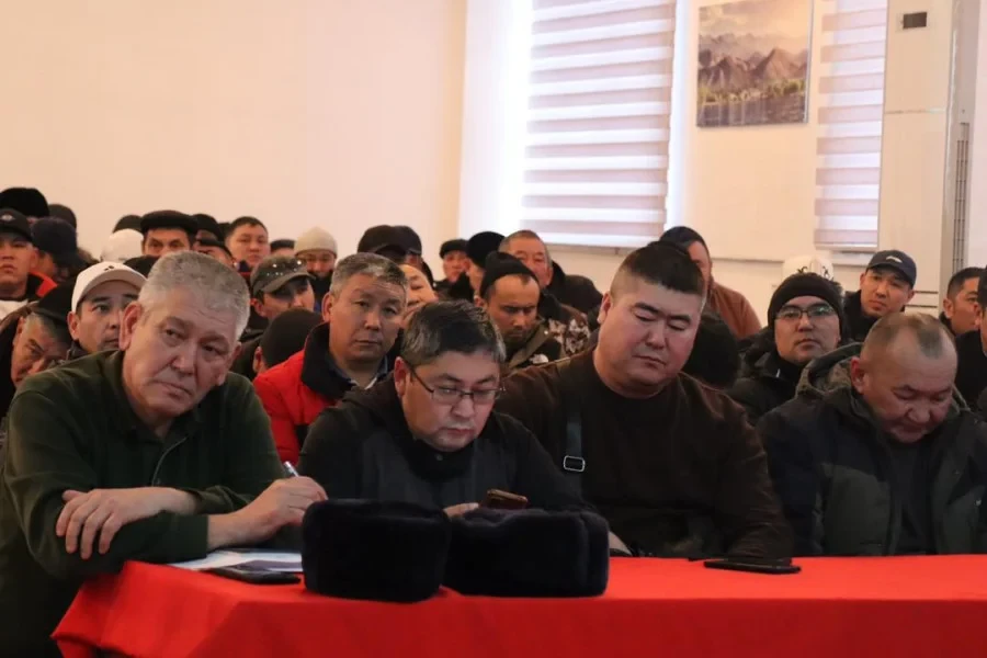 Бишкекте коомдук транспорттун айдоочуларына көзөмөлдү күчөтүүдө