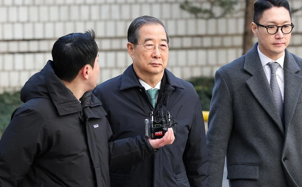 The court sentenced the former Prime Minister of South Korea to 23 years for involvement in a rebellion.