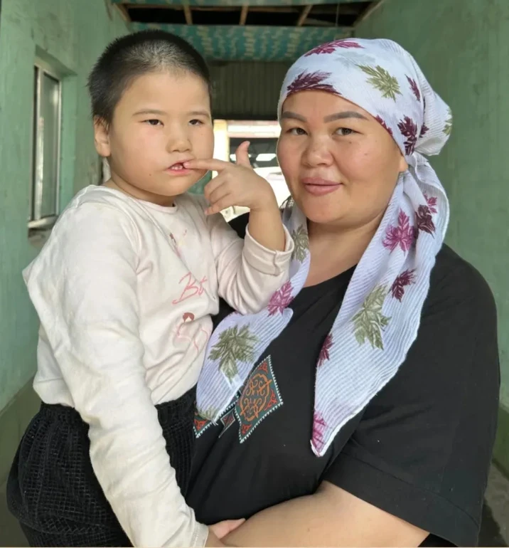 "My husband could never accept that our daughter is sick." The story of a single mother and her daughter