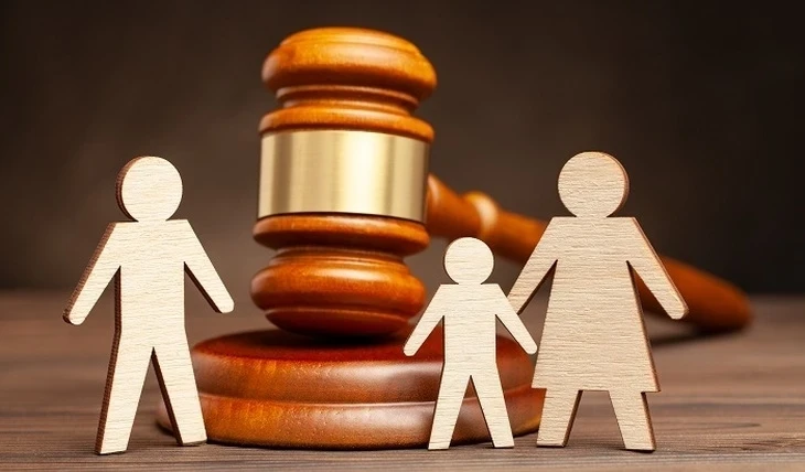 How alimony is collected in Kyrgyzstan and what threatens debtors