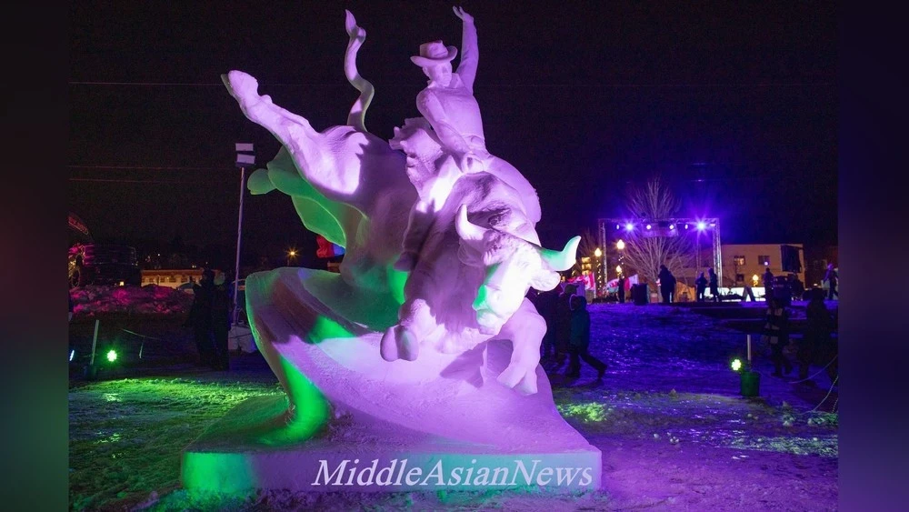 Монголдор АКШдагы кар скульптурасы боюнча дүйнө чемпионатында экинчи орунду ээлешти. Сүрөт