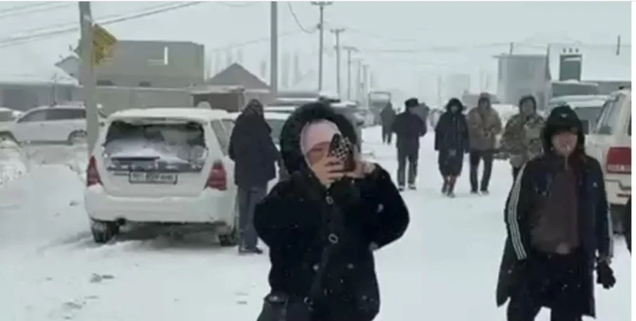 Бишкекте кыштын аягына чейин «Анар-Бак» жашоочулар массивиндеги турак үйлөрдү бузбайт