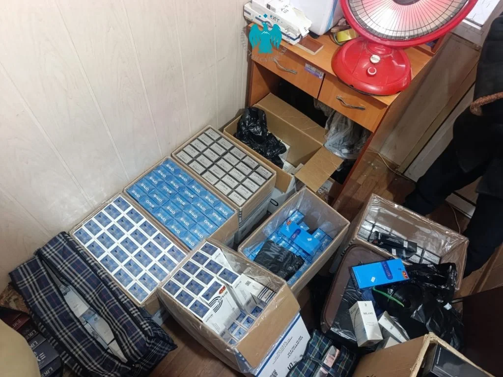 Манас базарында 700 миң сомдон ашык мыйзамсыз тамеки продукциясы табылды