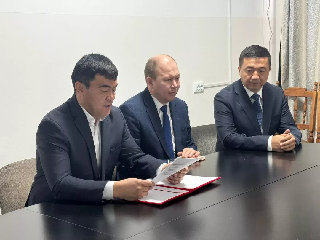 Эки Улуттук кардиология борборунун жамаатына жетекчилерди тааныштырды