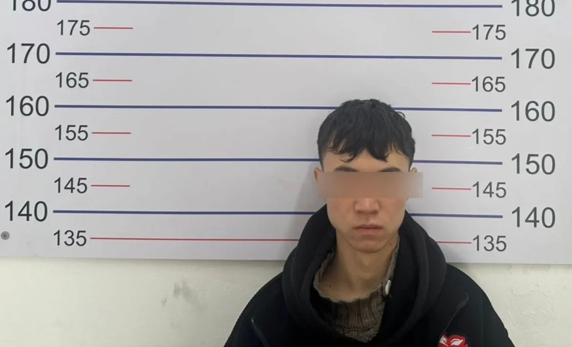 In a Bishkek hotel, a young man killed a girl with a knife wound to the neck.