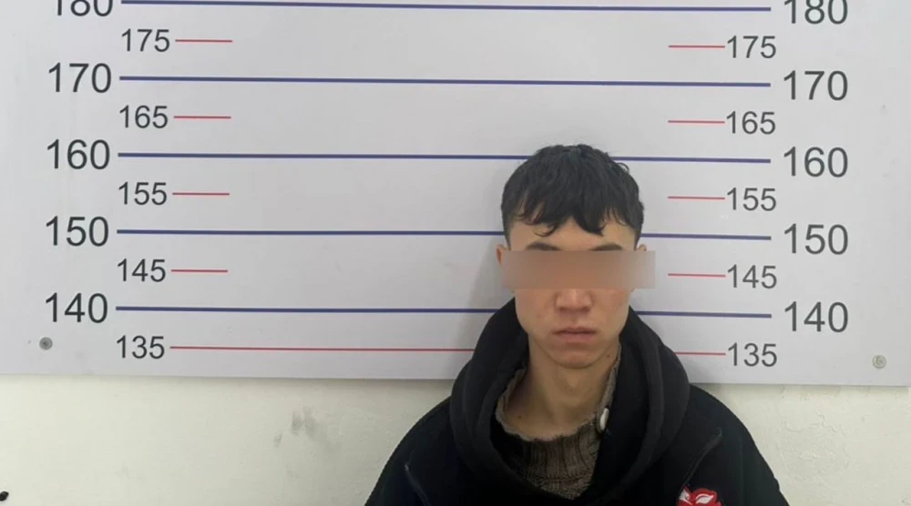 In a Bishkek hotel, a guy stabbed a girl.