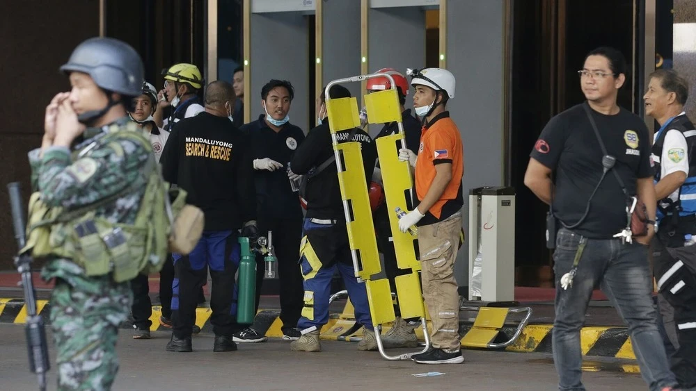 The number of victims in the ferry crash in the south of the Philippines has risen to 18