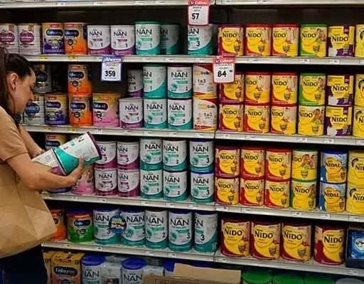 Мировые молочные гиганты продолжают отзыв детских молочных смесей на фоне скандала из-за загрязнения токсином церулидом