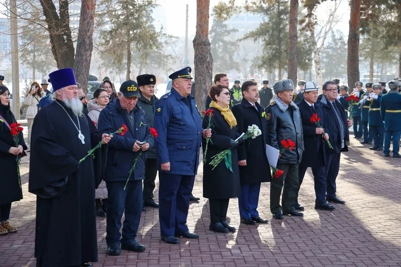 В Бишкеке почтили память героев и жертв блокадного Ленинграда