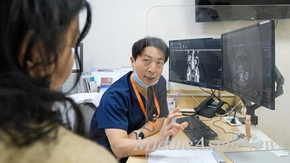 Ewha Provides Assistance to a Mongolian Patient as Part of a Joint Medical Care Program