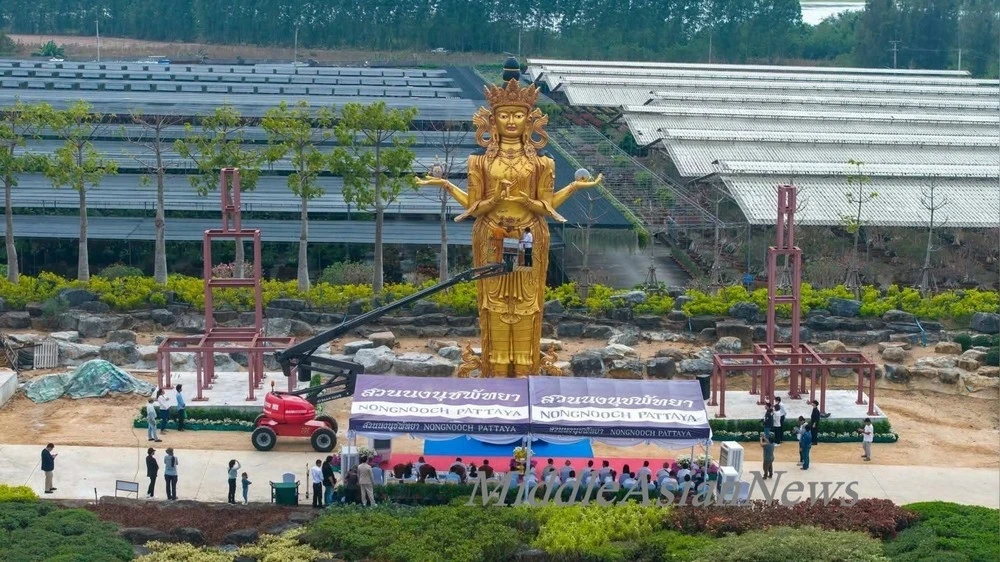 In Thailand, the opening of a 16-meter statue of Janraisig, created by Mongolians, took place.