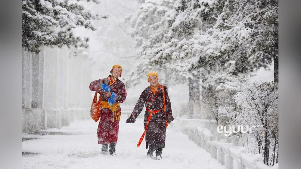 Today in Ulaanbaatar, light snow