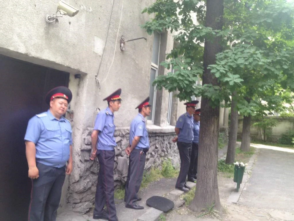 What is the new construction at TsUM? We find out.