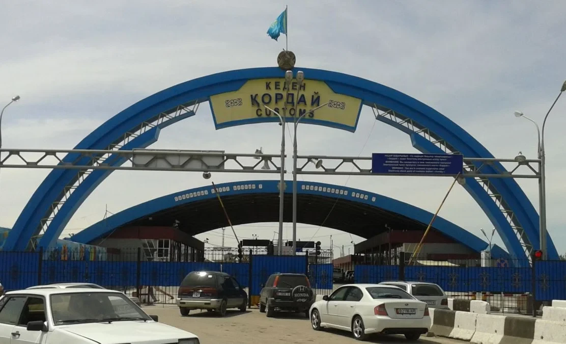 In the Jogorku Kenesh, the issue of "visarans" with Kazakhstan and separated families was raised