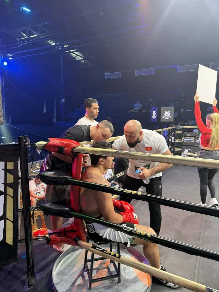 Nurbek Valizhonov won the Asian boxing championship belt among professionals