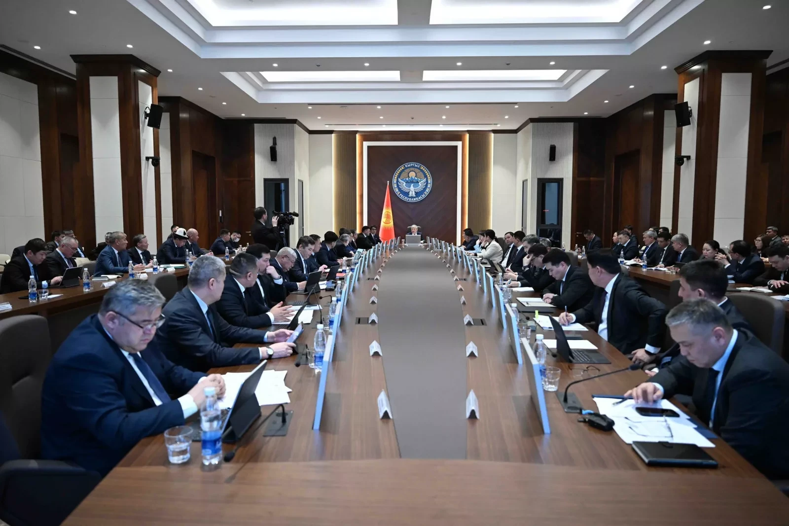The next meeting of the Kyrgyz Cabinet took place. What was discussed?