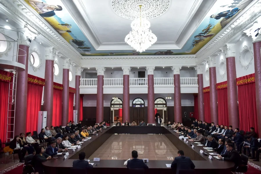 A meeting with the heads of construction companies took place in Bishkek. What was discussed