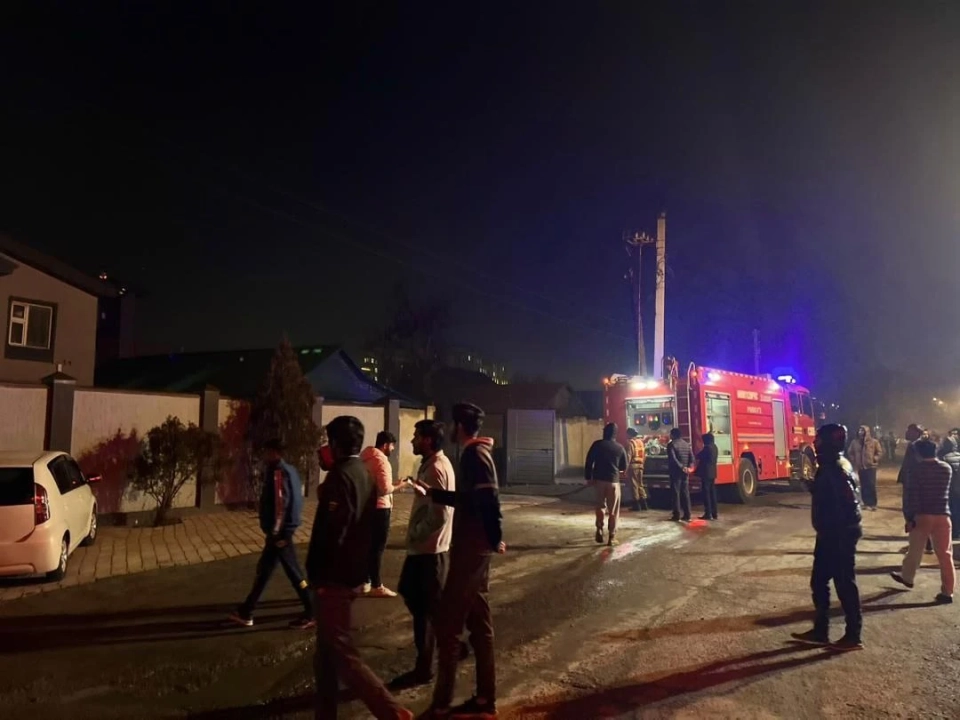 Бишкекте жатаканада чыккан өрттөн улам 150 студент эвакуацияланды