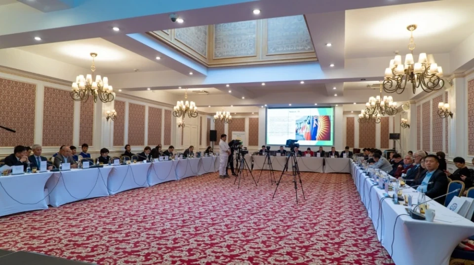 Бишкекте өлкөнүн суу-энергетикалык коопсуздугу талкууланды