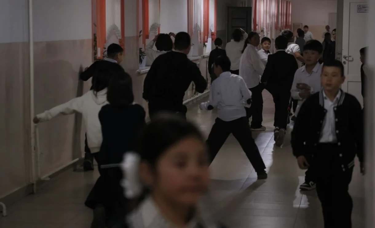 Депутат связал плохое поведение школьников с нехваткой учителей-мужчин