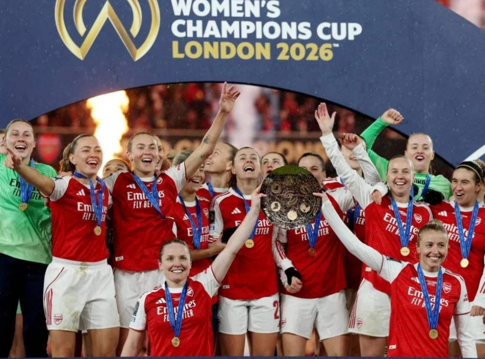 The women's team of "Arsenal" won the first FIFA Champions Cup.
