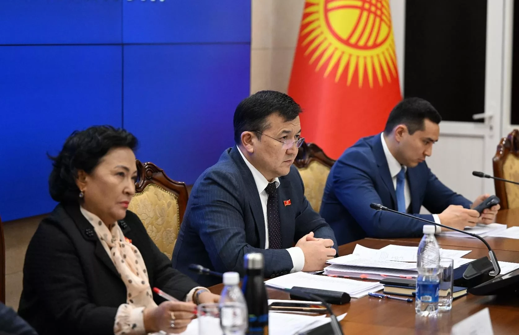 The Profile Committee reviewed the draft law on the determination of the established amount of contributions for alternative service in the first reading.