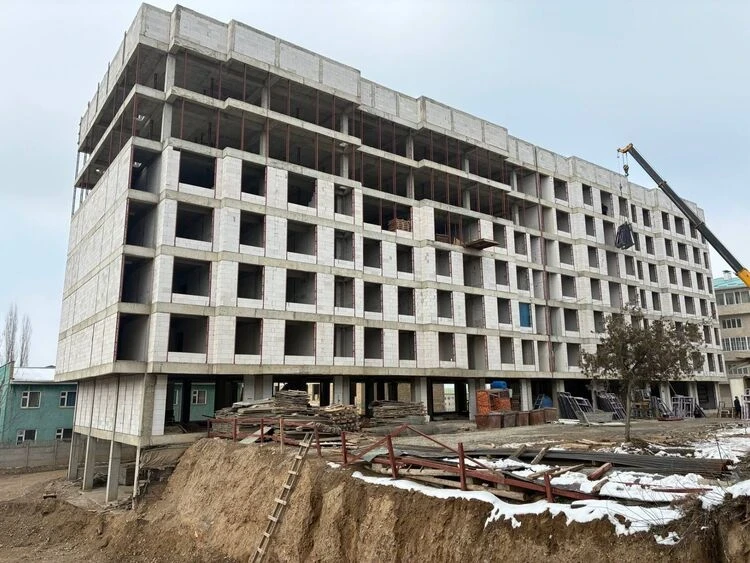 In Kyzyl-Kiya, serious violations were found at the construction site of a seven-story building