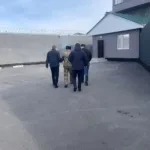 Employees of the State Penitentiary Service and the Internal Affairs Department of the Pervomaisky district of Bishkek detained for fraud