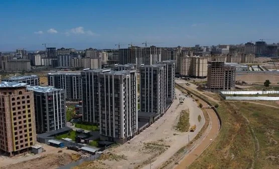 Депутат поднял вопрос отсутствия соцобъектов при застройке южной части Бишкека