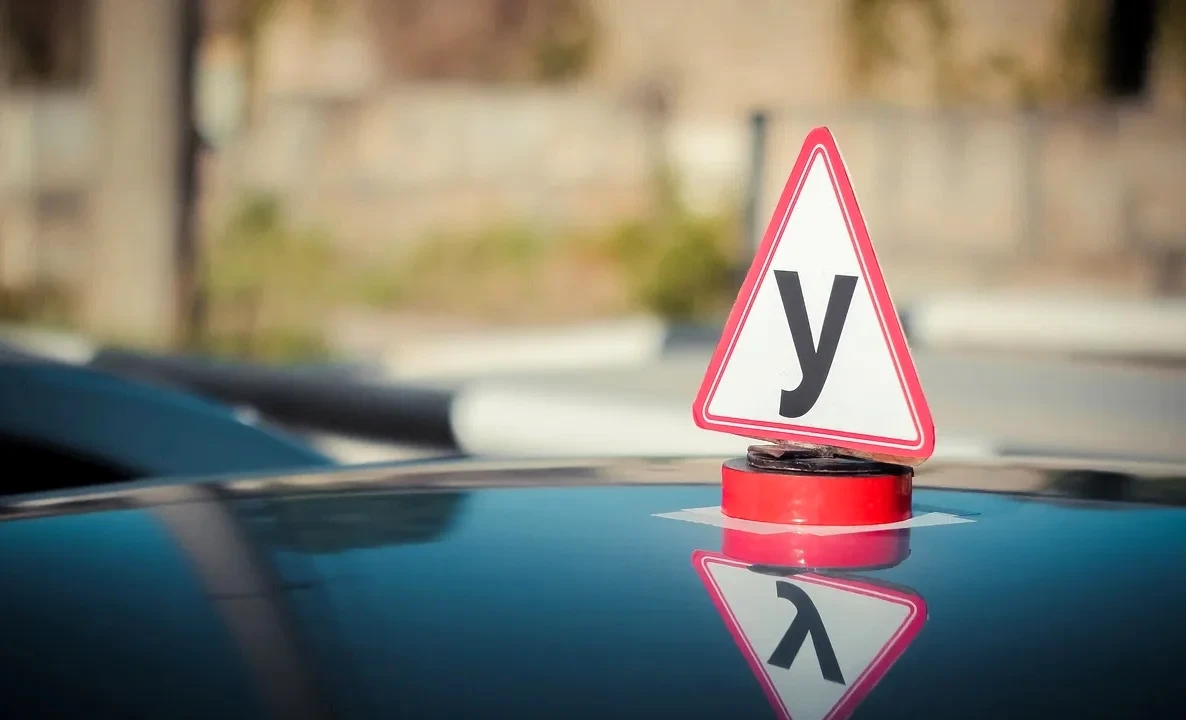 В Кыргызстане стартовал прием в государственные автошколы